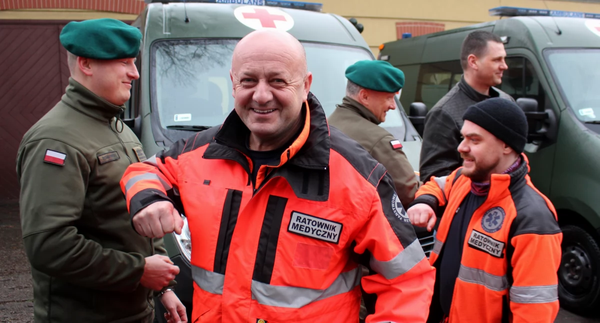 Poszukiwani są ratownicy medyczni chcący zostać żołnierzami 