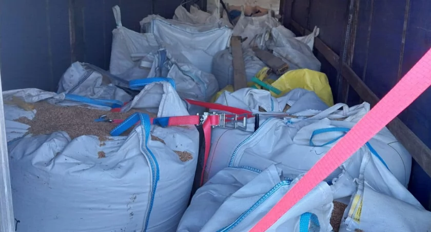Ponad 20 ton zboża wyjechało do rolników z terenów dotkniętych powodzią