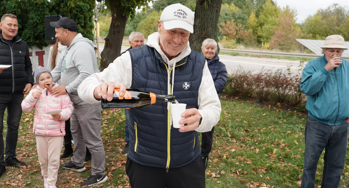 W Piątnicy cieszą się i piją szampana. Radość po otwarciu obwodnicy Łomży [VIDEO i FOTO]