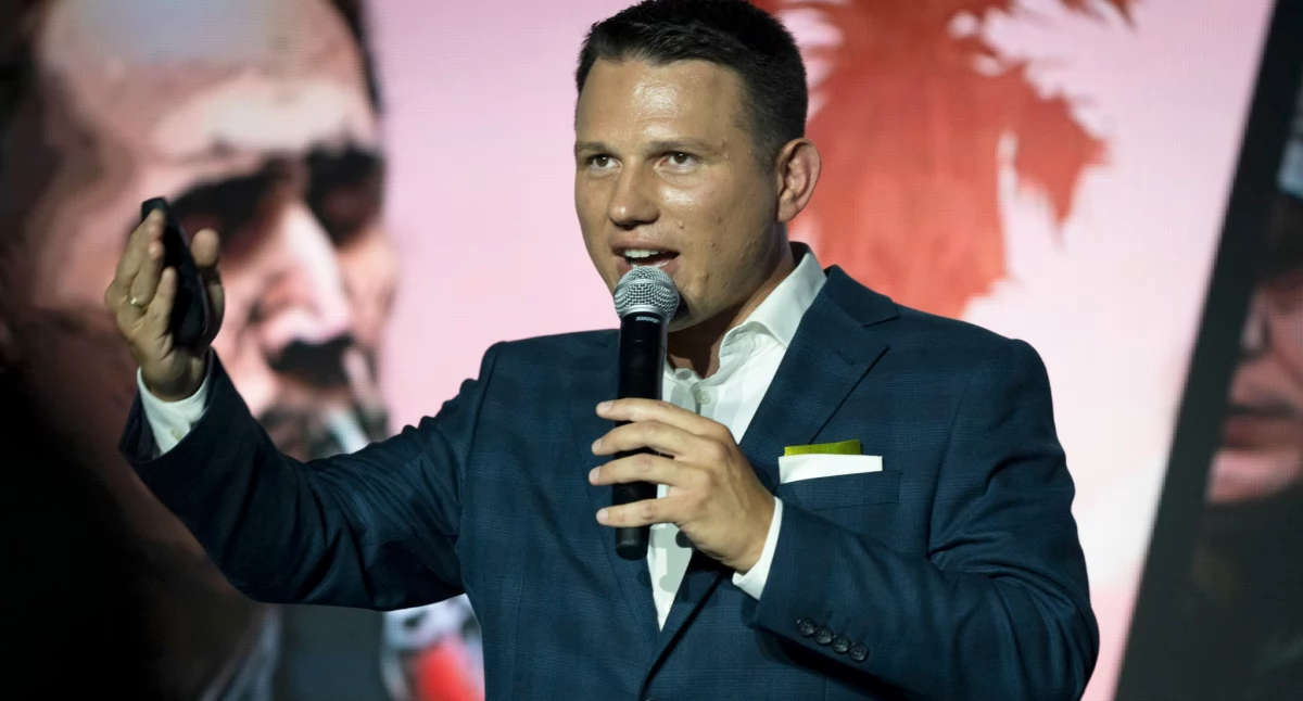 [LIVE] Sławomir Mentzen w Łomży. Spotkanie z łomżanami na Starym Rynku