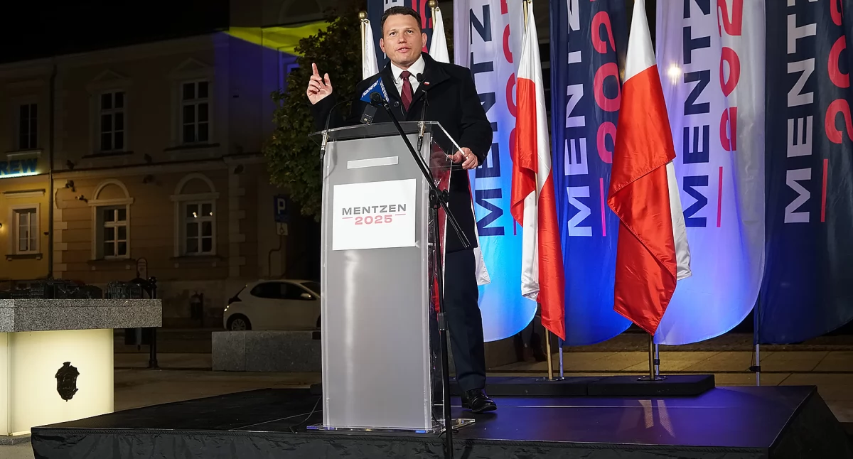 „Powinno się do nich strzelać”. Mentzen w Łomży o konieczności radykalnych działań na granicy z Białorusią [FOTO i VIDEO]