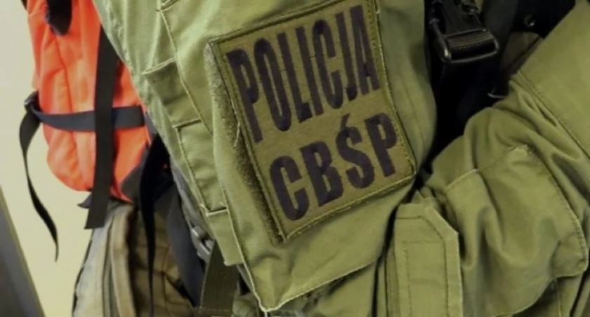  61-latka z Łomży uwierzyła, że rozmawia z policjantem CBŚP i straciła tysiące złotych