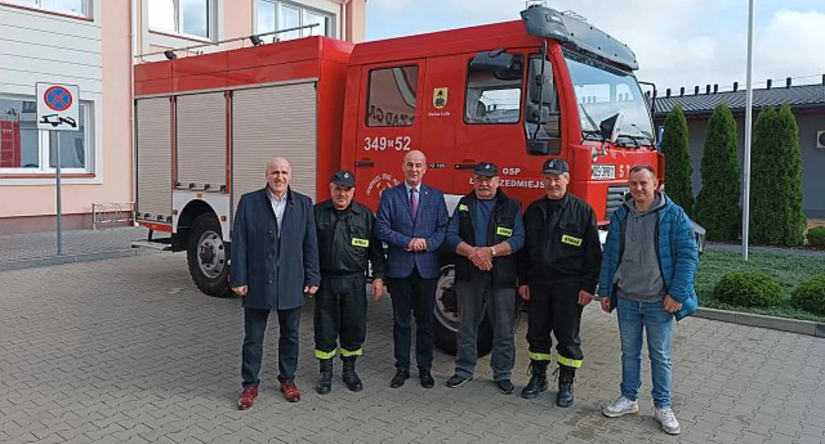 Samochód strażacki dla OSP w Jastrząbce Młodej