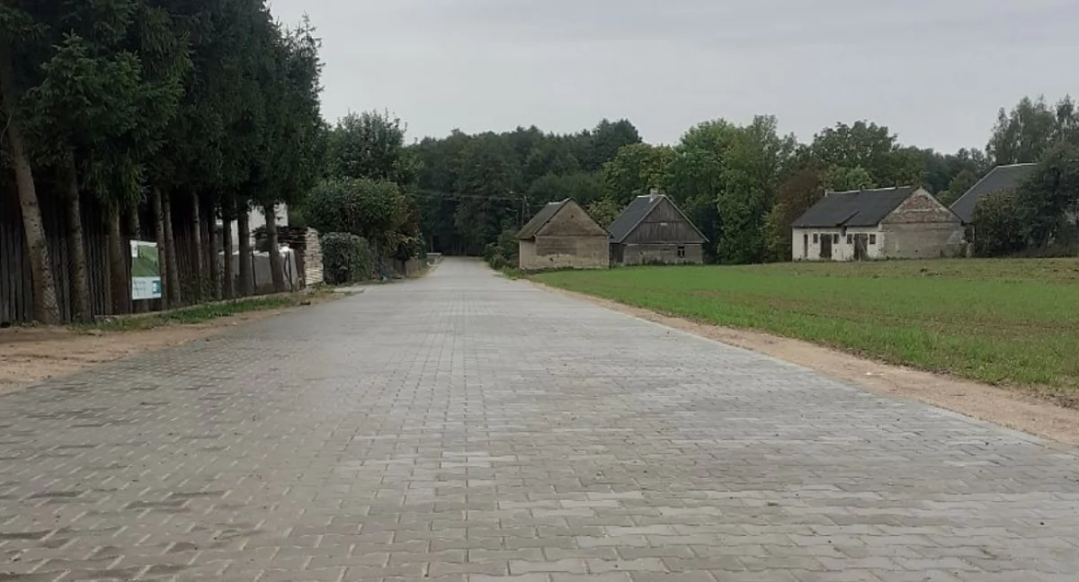 Pieńki Borowe z nową drogą [FOTO]