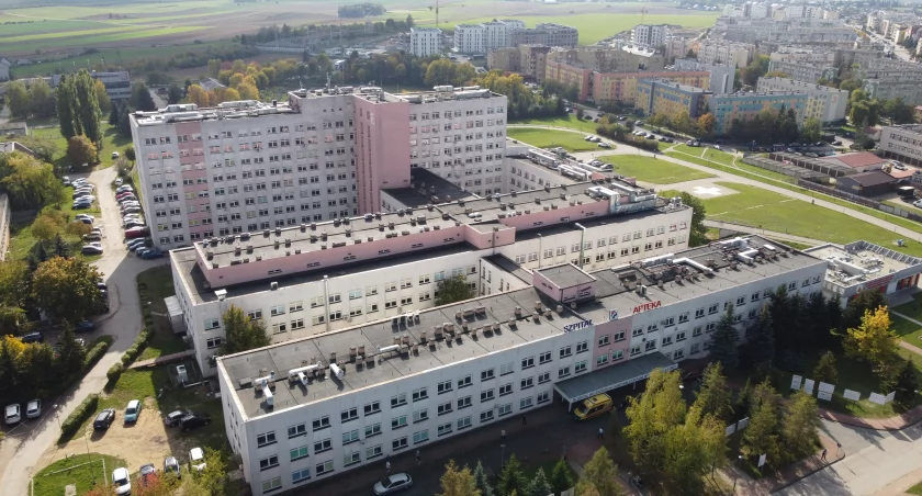 Nieopłacone nadwykonania i nowa linia kredytowa dla łomżyńskiego szpitala