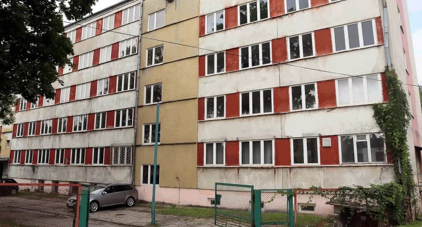 Budynek przy Wesołej nie dla uchodźców. Powstanie tu 45 lokali dla najbardziej potrzebujących łomżan