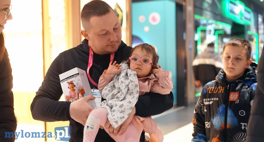 Charytatywny maraton koncertów dla chorego Tadzia i małej Róży w Galerii Veneda w Łomży [FOTO]