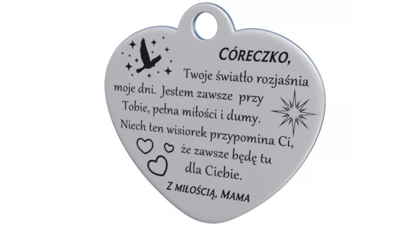 Prezent na każdą okazję, czyli wisiorki z grawerem