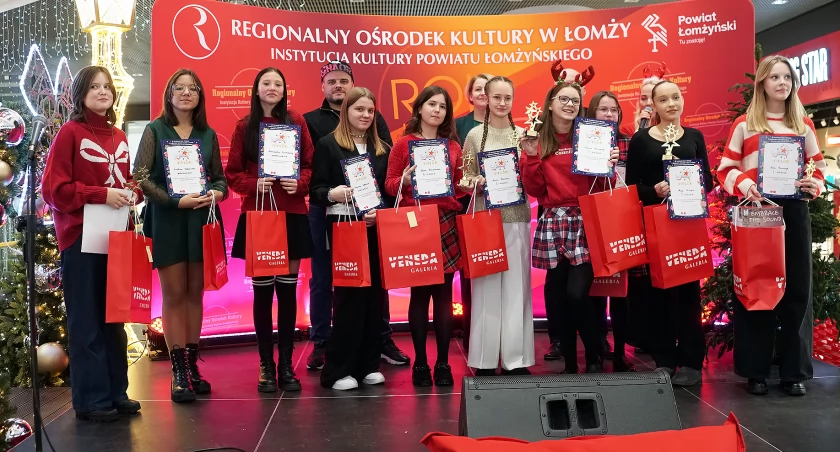 W Łomży odbył się Festiwal Gwiazdkowe Nutki 2024. Znamy laureatów [FOTO]