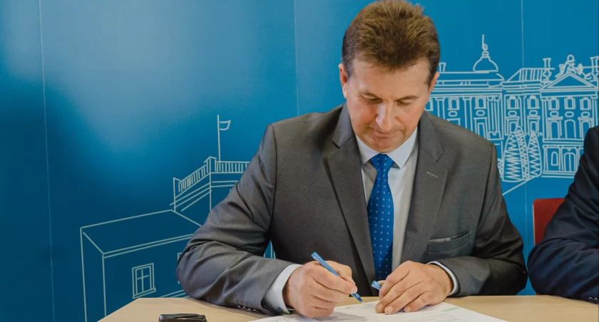 Wójt szuka skarbnika do Gminy