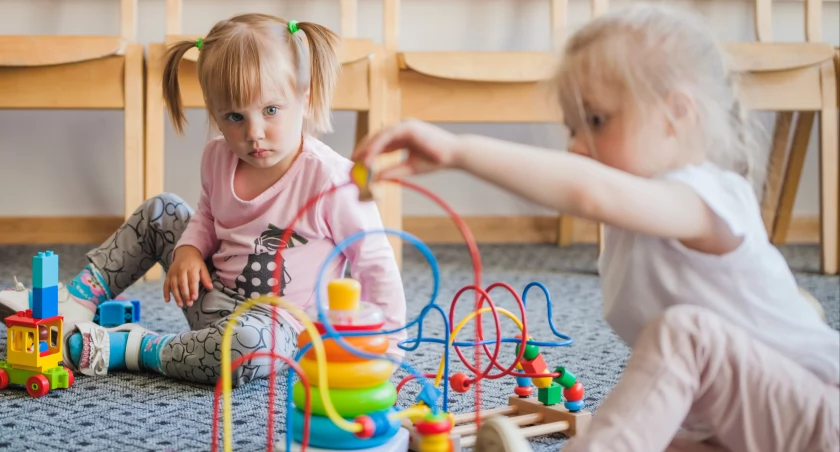 30 grudnia kolejna wypłata z programu „Aktywny Rodzic”. ZUS przypomina także o terminach składania wniosków