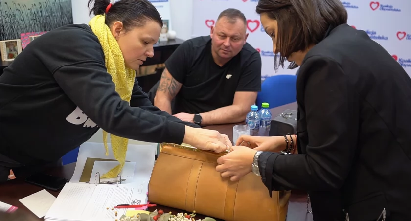 33. finał WOŚP w Łomży: Torba lekarska z lat 70. i dzień pracy posłanki wśród atrakcji [VIDEO]