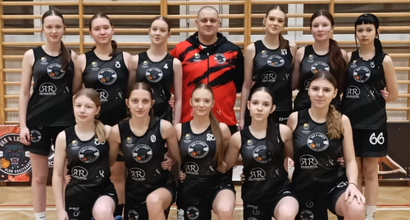 Łomżanki nie dały szans rywalkom. Mamy lidera!