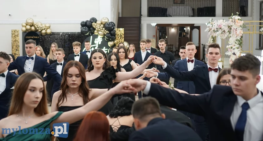 Magiczny wieczór: Studniówka Budowlanki w Łomży [VIDEO i FOTO]
