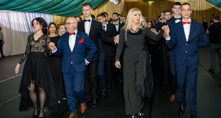 Studniówka w Zespole Szkół Mechanicznych i Ogólnokształcących Nr 5 w Łomży [FOTO]
