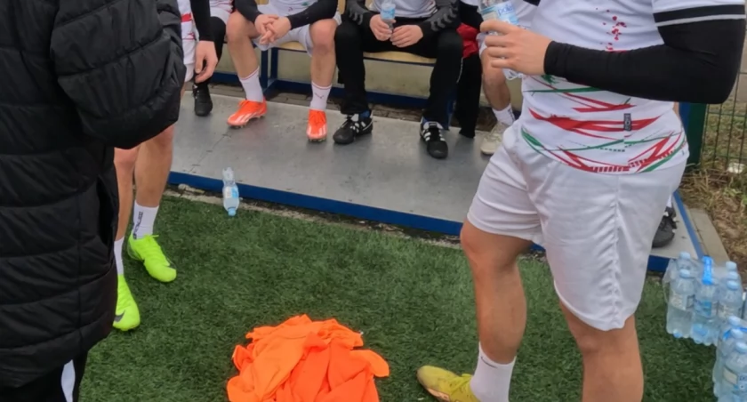 Trzy gole w meczu ŁKS-u II z KS-em