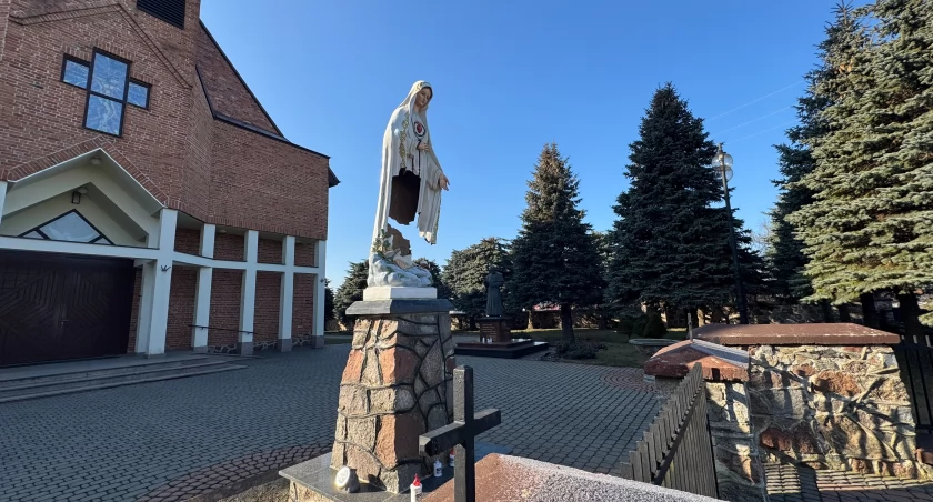 Nowe Kupiski: Zniszczono figurę Maryi [FOTO]