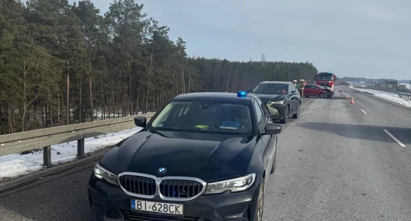 Na S8 zderzyły się dwa samochody