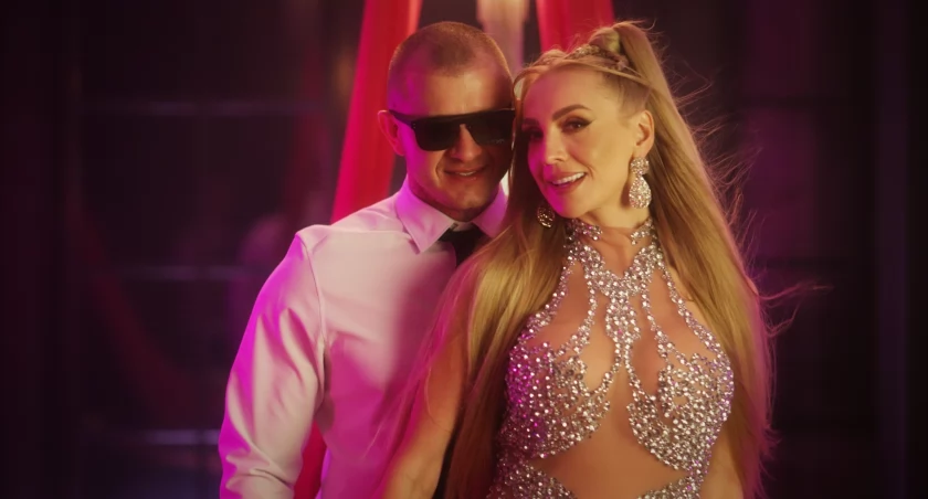 Joanna Narożna wokalistką. Historyczna premiera jest już dostępna w sieci [VIDEO]
