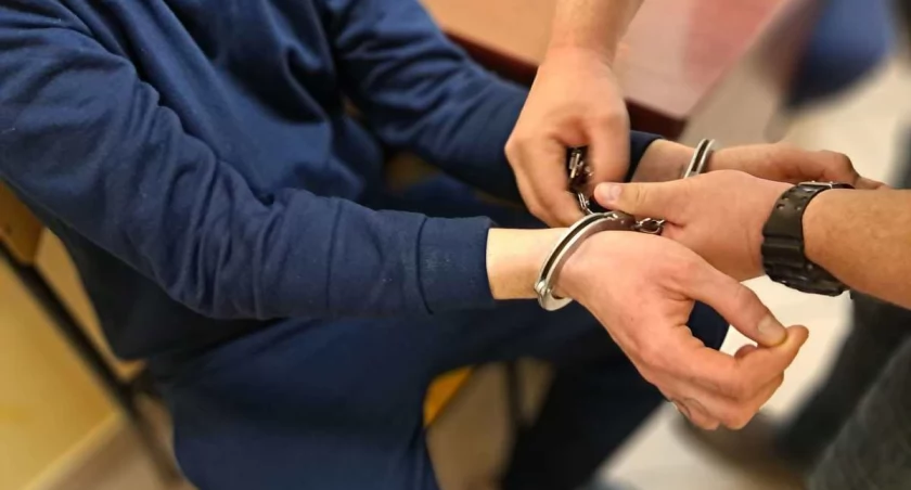 Nie zatrzymał się do kontroli bo był poszukiwany