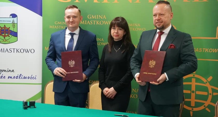 Rewolucja w komunikacji gminnej! Nowe linie autobusowe dla mieszkańców Miastkowa [VIDEO i FOTO]