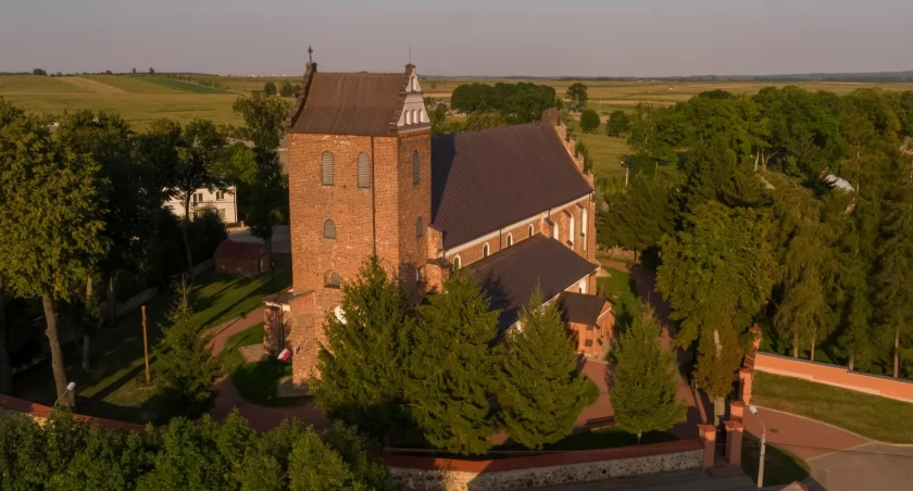 Podlaski konserwator zabytków wsparł podłomżyńską parafię