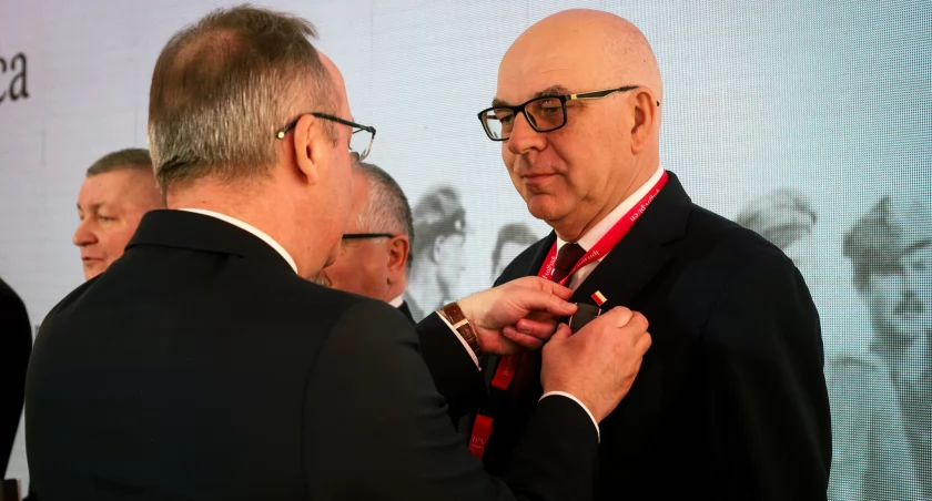 Starosta łomżyński Lech Szabłowski uhonorowany Medalem Reipublicae Memoriae Meritum