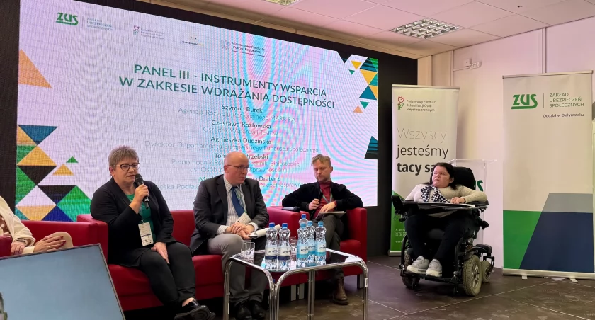 O dostępności dla osób z niepełnosprawnością dyskutowano w podlaskim oddziale ZUS