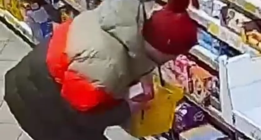 Wynosił produkty ze sklepu pod kurtką, w końcu się doigrał