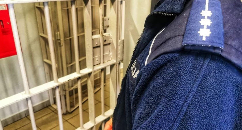 Bił i znęcał się nad partnerką. Najbliższe 3 miesiące spędzi w areszcie