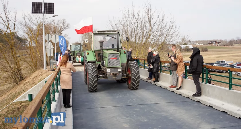 Po nowym moście w Bronowie przejechały pierwsze traktory [VIDEO i FOTO]