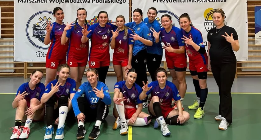 Łomżanki są mistrzyniami. Mamy awans do I ligi! 18 bramek Szymborskich!