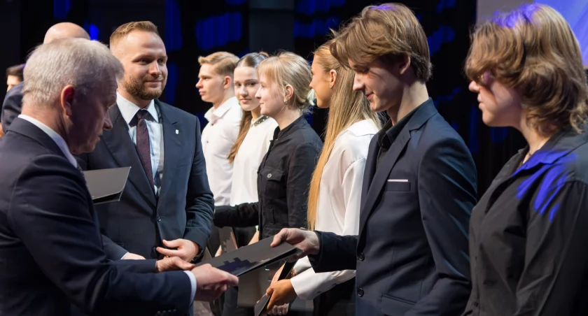 Łomża pełna talentów. Ponad setka uczniów ze stypendiami artystycznymi [FOTO]