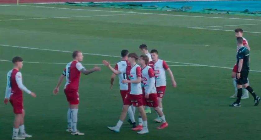 ŁKS Łomża. Nokaut przy Z18! Gole młodych graczy i króla Huberta