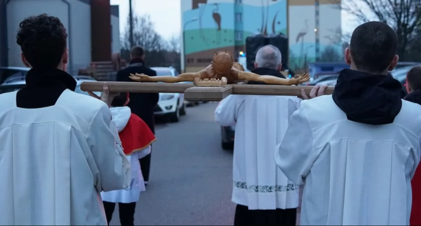 Harmonogram nabożeństw Triduum Paschalnego w łomżyńskich parafiach