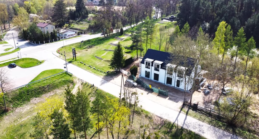 Nowogród zyskuje nową, ale bardzo dobrze znaną restaurację. Otwarcie już wkrótce [VIDEO i FOTO]