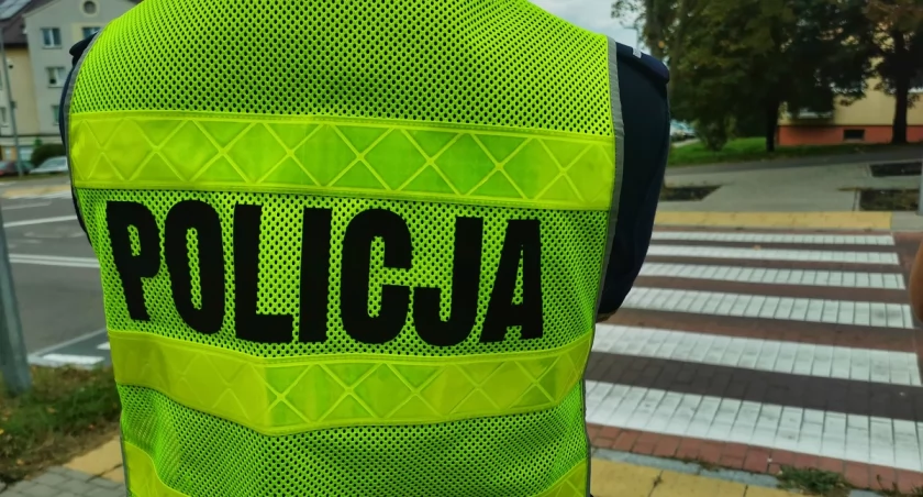 Policjanci pomogli nieprzytomnemu mężczyźnie