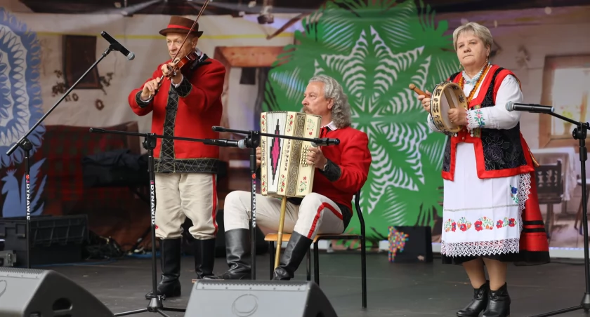 Przegląd kapel, śpiewaków i gawędziarzy ludowych. Koncert już w maju