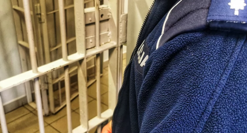 Amfetamina, wypadki i listy gończe. Pracowite dni łomżyńskich policjantów