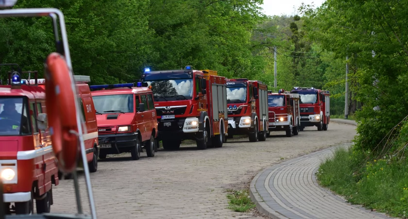 Parada wozów strażackich w gminie Nowogród [FOTO]