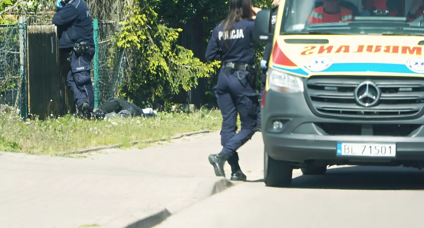 Agresywny mężczyzna na wózku zniknął dziś z ulic Łomży, ale to nie koniec sprawy!