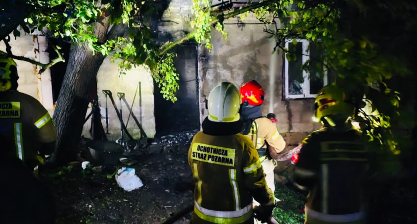 Tragiczny pożar w Wierciszewie. Nie żyje 74-letni mężczyzna [FOTO]