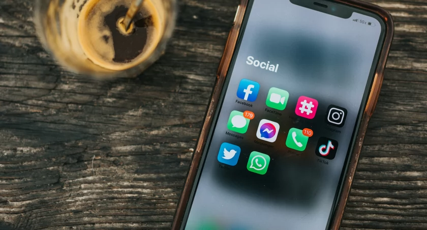 Jak social media wspierają rozwój biznesu?