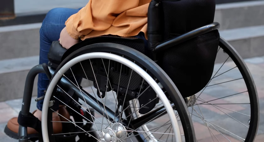 Wsparcie z ZUS-u dla osób wymagających stałej opieki - 500+ dla niesamodzielnych