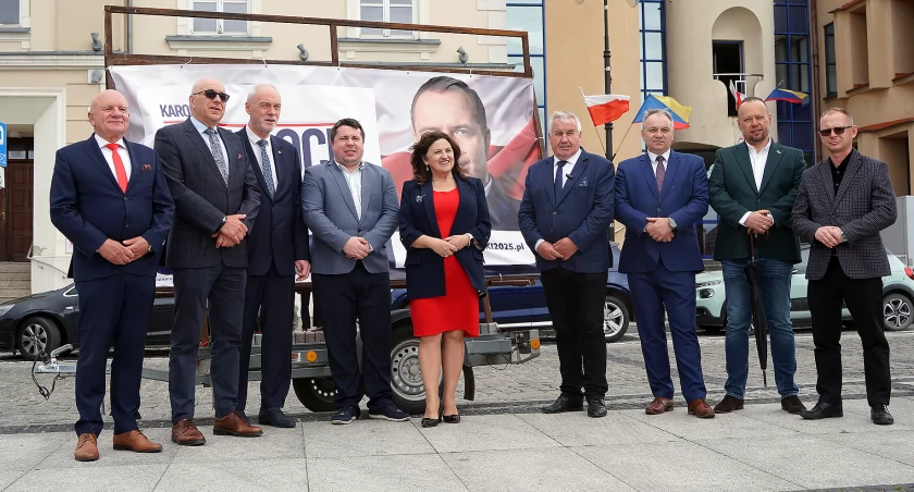 Baner Nawrockiego na Rynku. Apel o głosy i frekwencję [VIDEO i FOTO]
