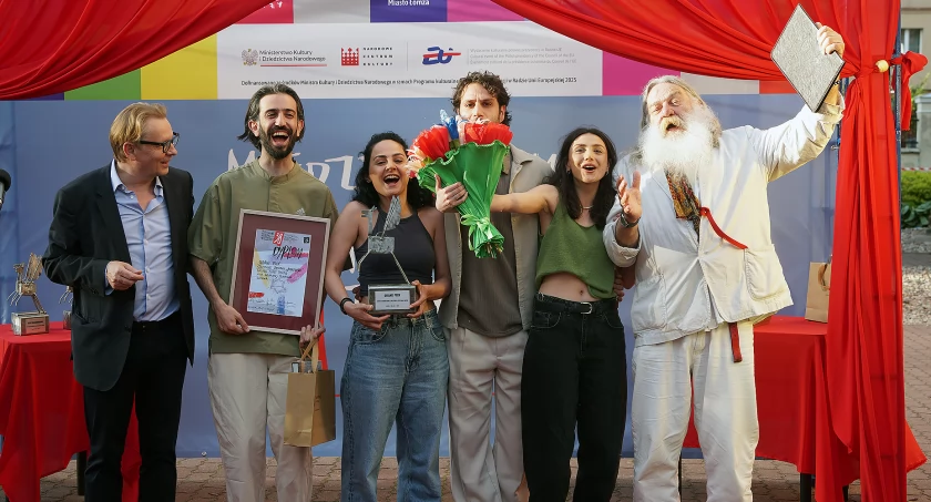 Teatr z Armenii triumfuje w Łomży! Grand Prix dla 