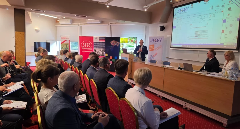 Białowieża miejscem międzynarodowej debaty o przyszłości rolnictwa – MANS zorganizował konferencję „Rolnictwo XXI wieku”