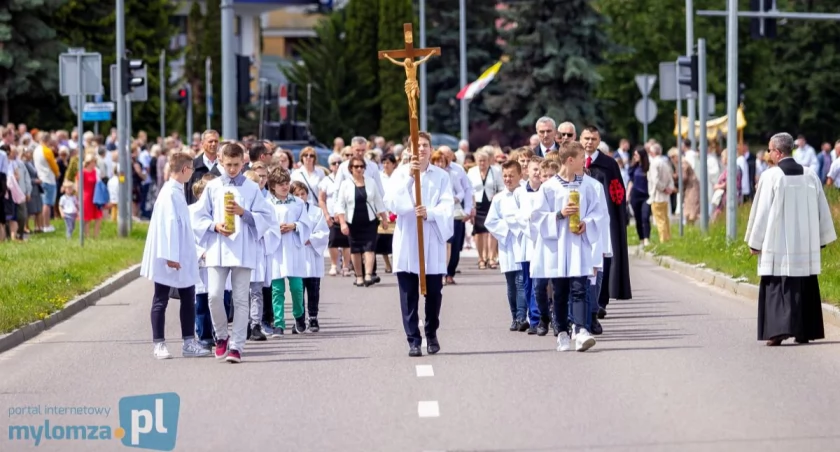Harmonogram procesji na Boże Ciało 2025. Sprawdź, gdzie i kiedy odbędą się uroczystości