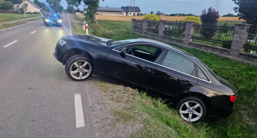 32-latek długo nie nacieszył się nowym samochodem. Przyczyną alkohol [FOTO]