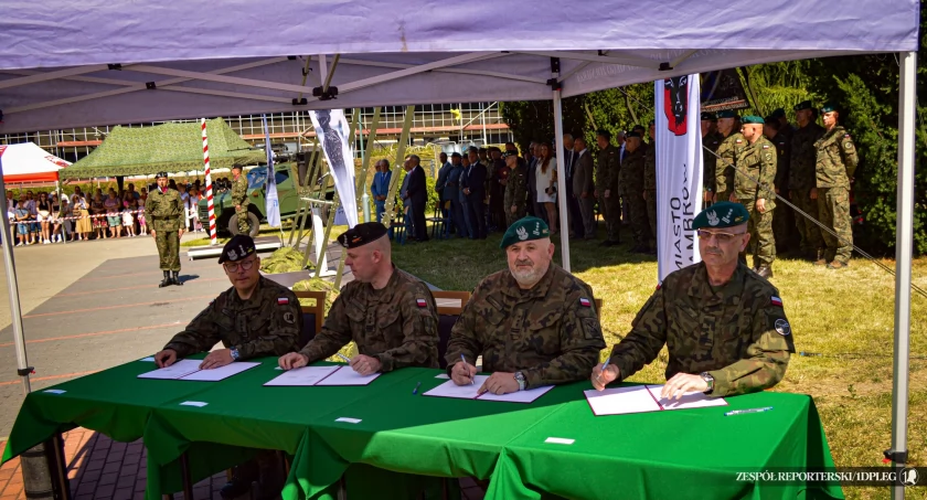 Batalion Logistyczny z Łomży został oficjalnie przyjęty w struktury 2. Brygady Pancernej Legionów [FOTO]
